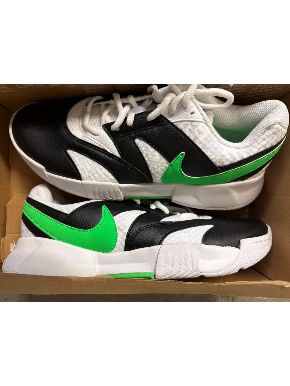 Nike Court Lite 4 Mens Tennis Shoes White Black Poison Green Size 8.5 New